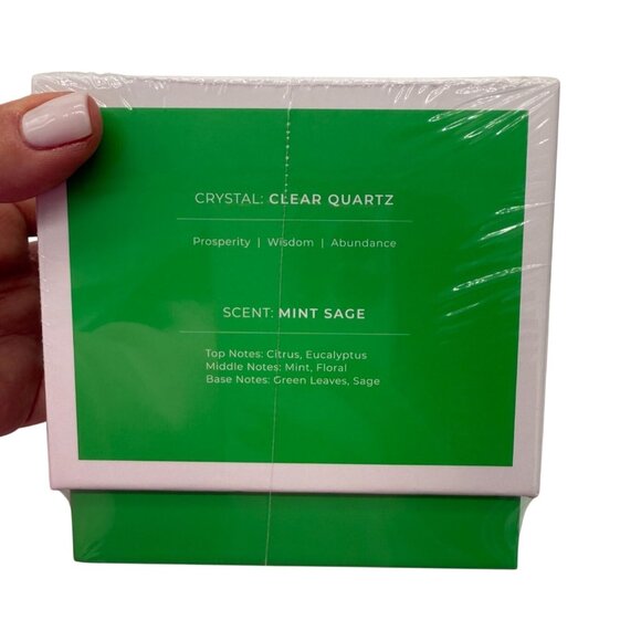 Jill & Ally Good Luck Charm Crystal Manifestation Candle - Mint Sage - Picture 5 of 7
